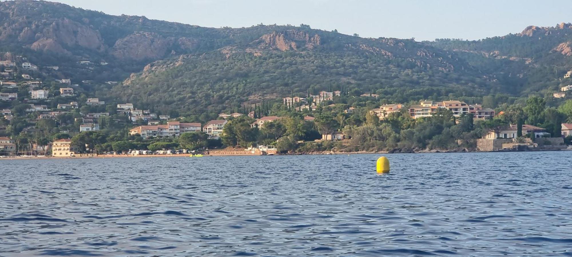 Agay Cap Esterel Village Allee Fleurs - F2 Clim Vue Golf Et Mer - Grande Terrasse Plein Sud Saint-Raphaël 외부 사진