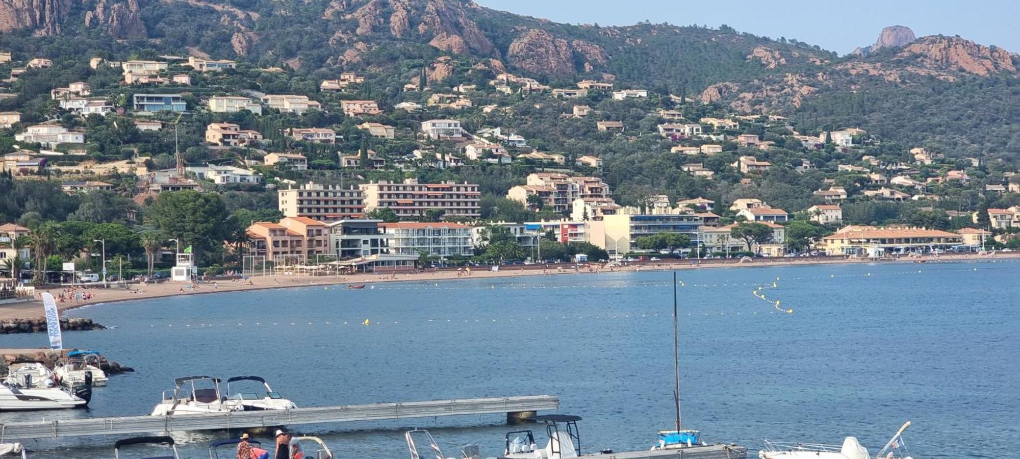 Agay Cap Esterel Village Allee Fleurs - F2 Clim Vue Golf Et Mer - Grande Terrasse Plein Sud Saint-Raphaël 외부 사진
