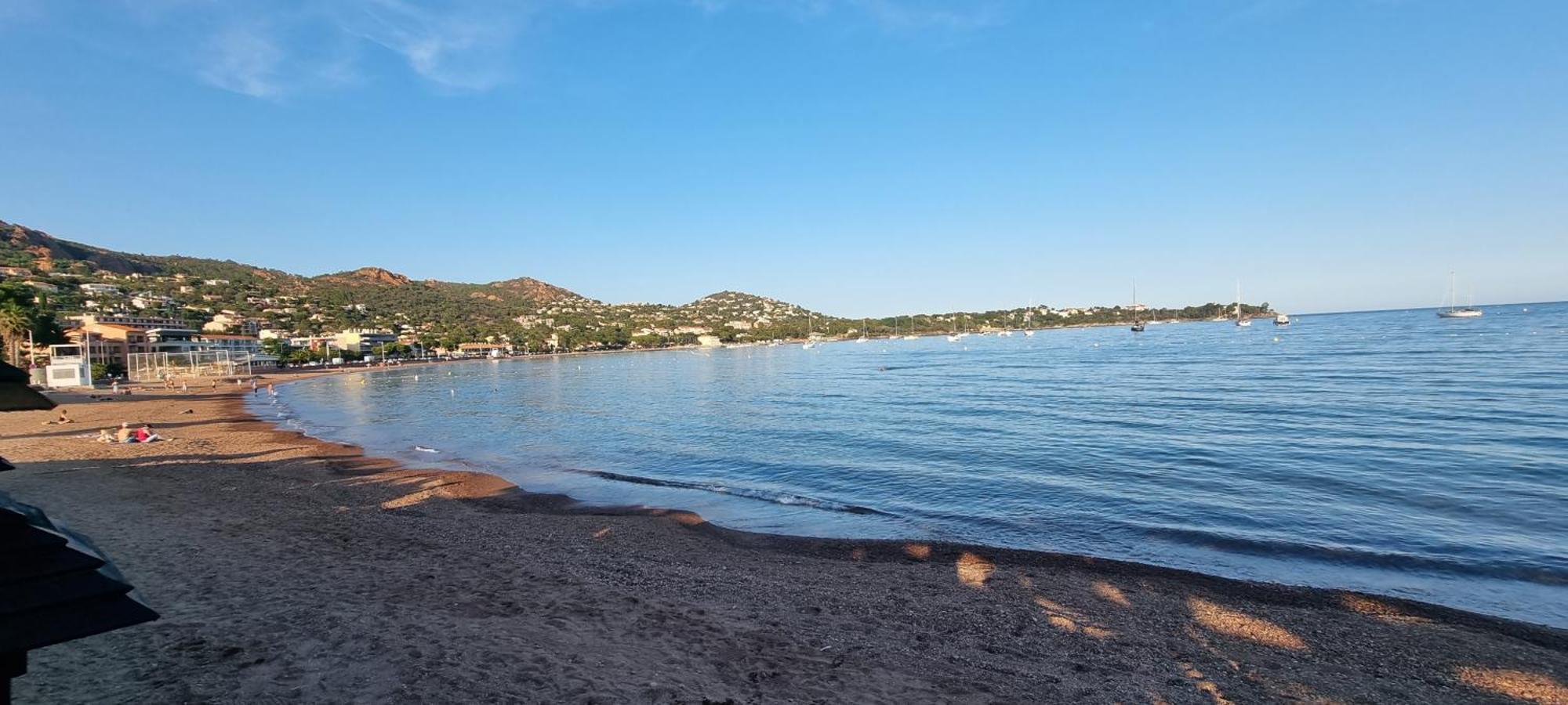 Agay Cap Esterel Village Allee Fleurs - F2 Clim Vue Golf Et Mer - Grande Terrasse Plein Sud Saint-Raphaël 외부 사진