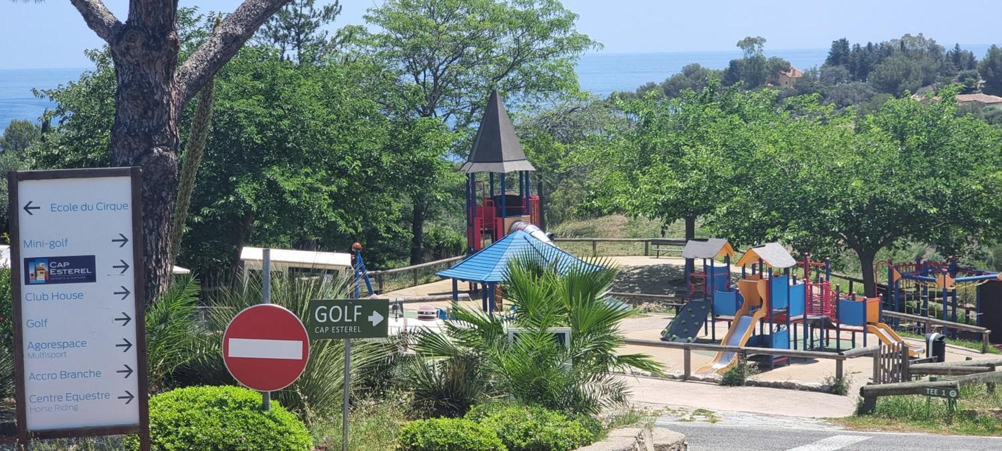 Agay Cap Esterel Village Allee Fleurs - F2 Clim Vue Golf Et Mer - Grande Terrasse Plein Sud Saint-Raphaël 외부 사진