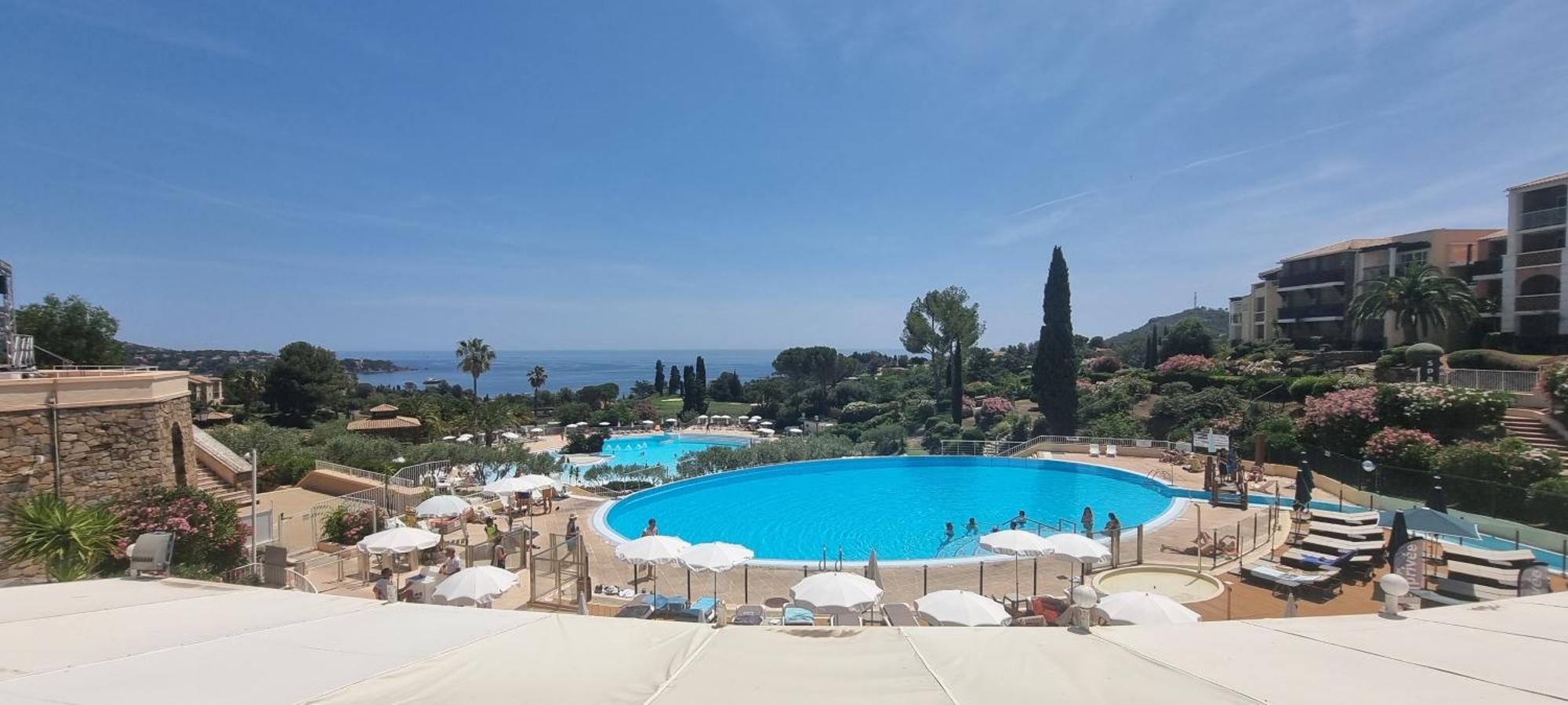 Agay Cap Esterel Village Allee Fleurs - F2 Clim Vue Golf Et Mer - Grande Terrasse Plein Sud Saint-Raphaël 외부 사진