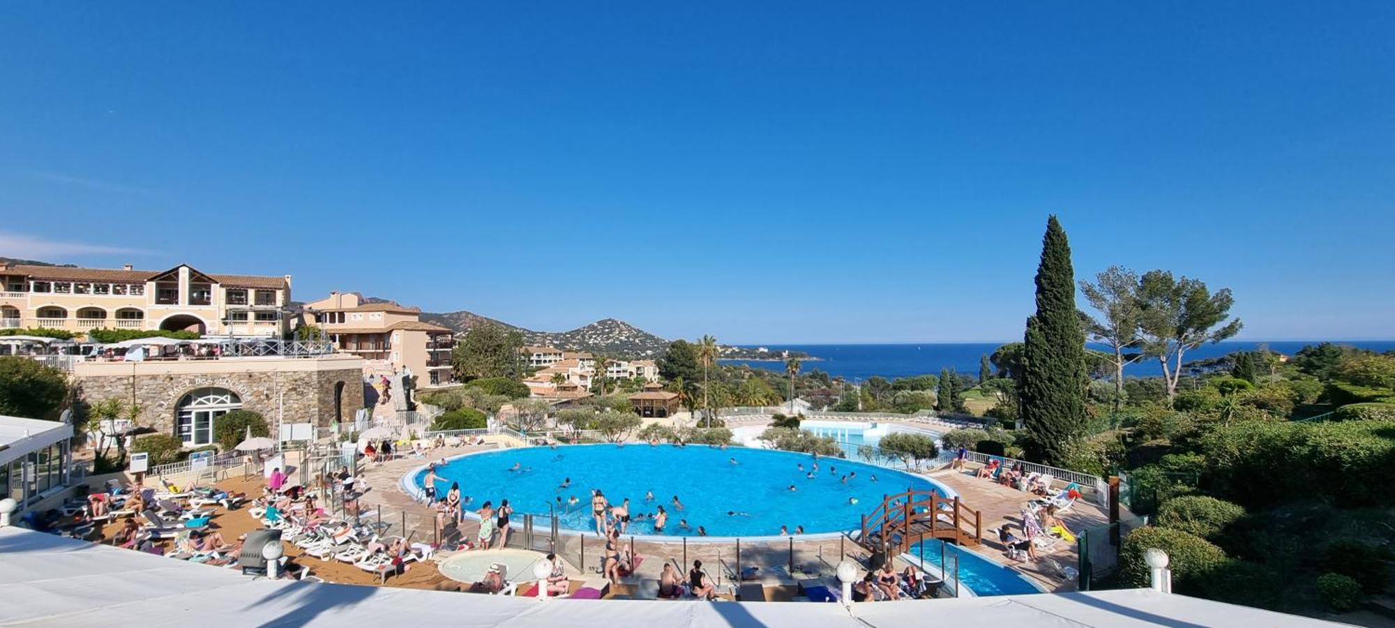 Agay Cap Esterel Village Allee Fleurs - F2 Clim Vue Golf Et Mer - Grande Terrasse Plein Sud Saint-Raphaël 외부 사진