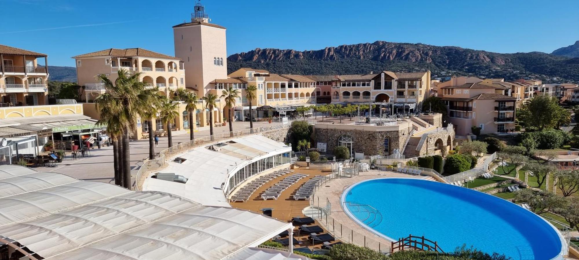Agay Cap Esterel Village Allee Fleurs - F2 Clim Vue Golf Et Mer - Grande Terrasse Plein Sud Saint-Raphaël 외부 사진